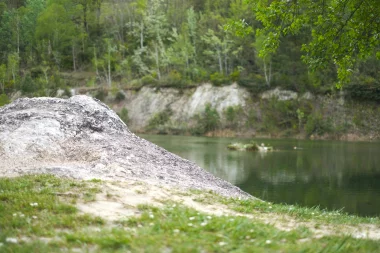 parc hermitage lormont acces etang 7 rocher.
